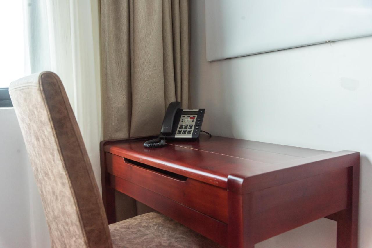 Pauraque Soho Hotel Dar es Salaam Bagian luar foto